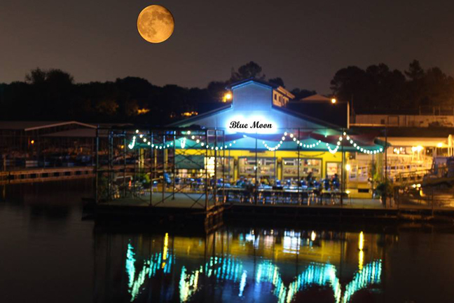Blue Moon Waterfront Grille