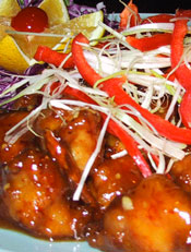 Lees Golden Buddha & MoMo Ya