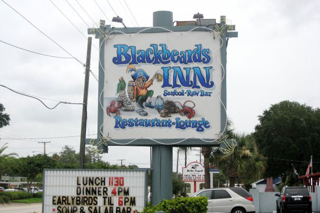 Blackbeards Inn Restaurant & Lounge | Daytona, FL | Daytona Restaurants