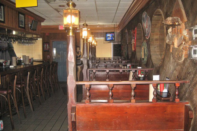 Blackbeards Inn Restaurant & Lounge