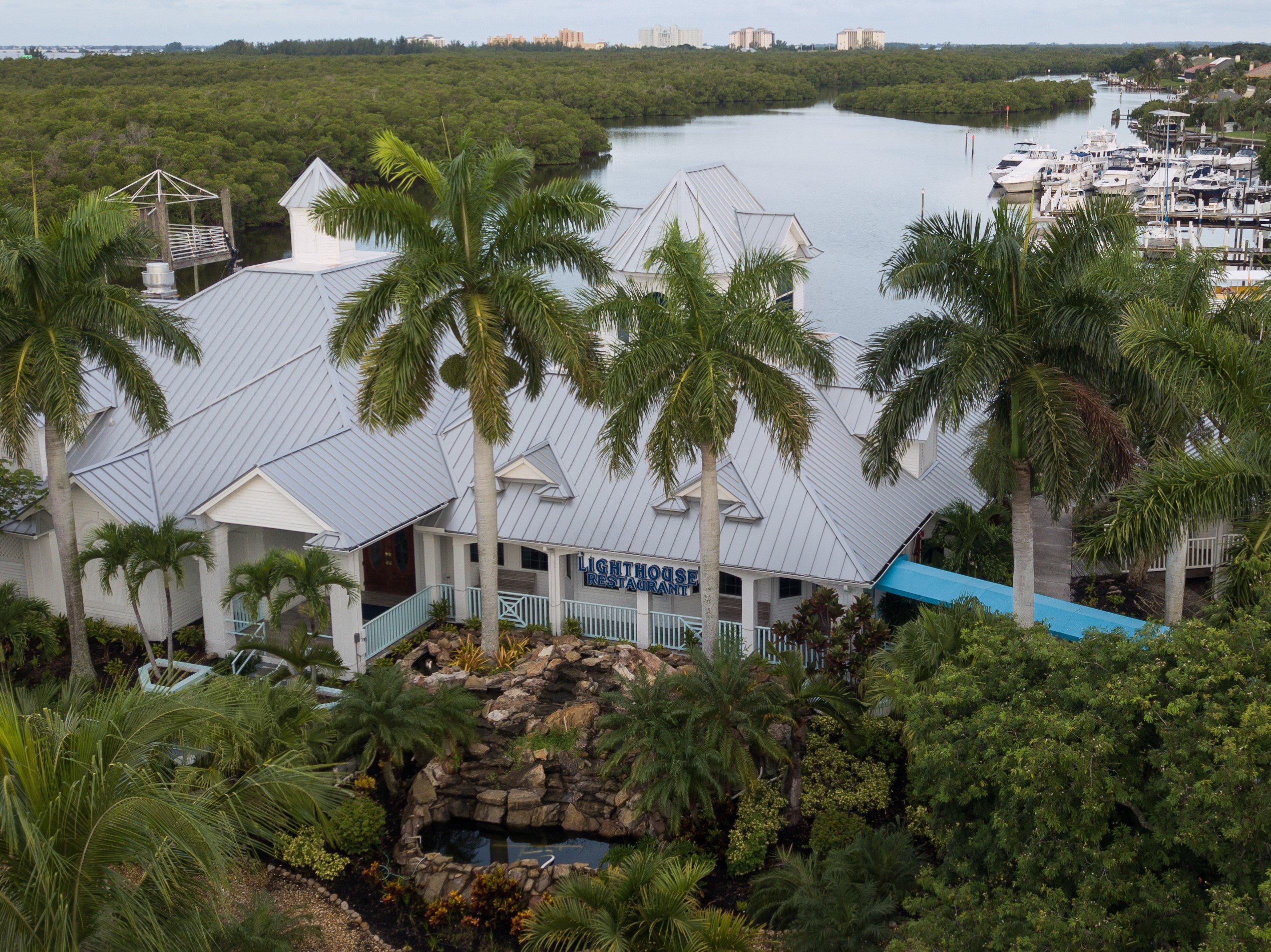 Lighthouse Waterfront Restaurant