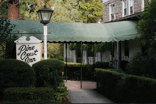 Pine Crest Inn