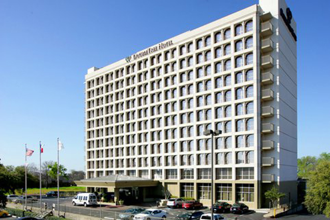 DoubleTree Dallas Market Center