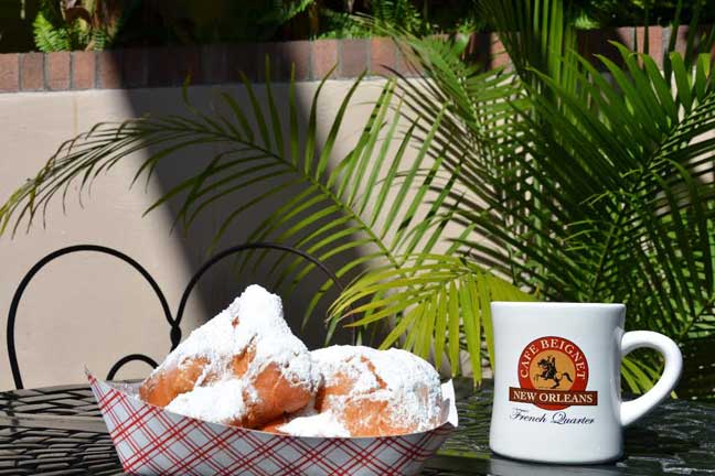 Cafe Beignet Bourbon Street