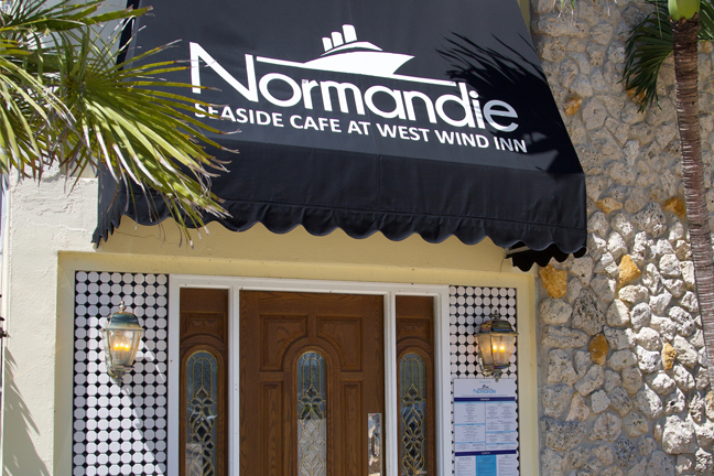 Normandie Seaside Café