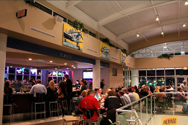 Hangar Restaurant & Flight Lounge