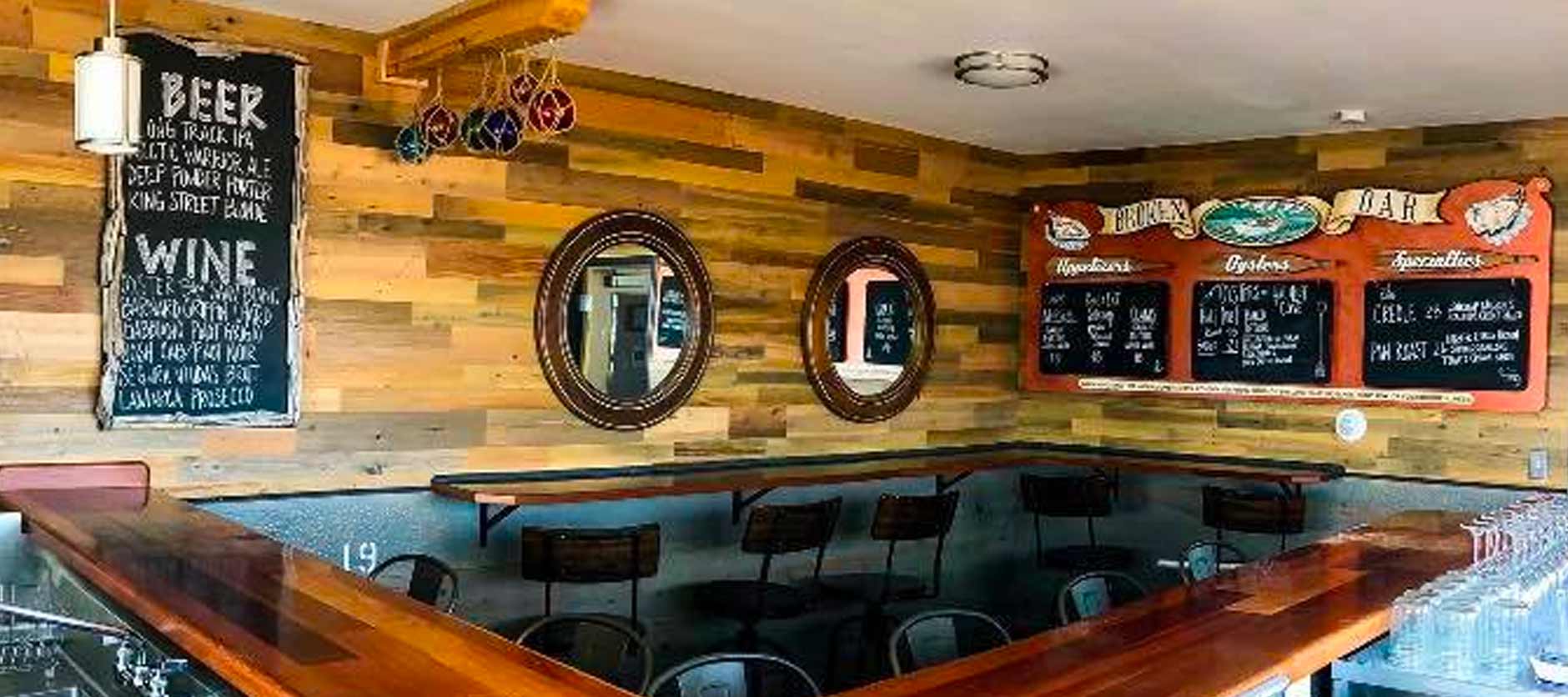 Broken Oar Oyster Bar