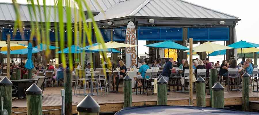 Snug Harbor Waterfront Restaurant (Ft Myers Beach)