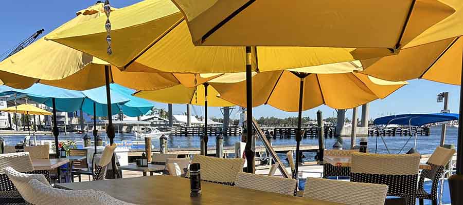 Snug Harbor Waterfront Restaurant (Ft Myers Beach)