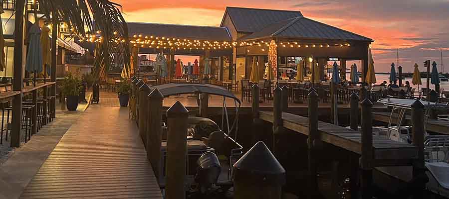 Snug Harbor Waterfront Restaurant (Ft Myers Beach)