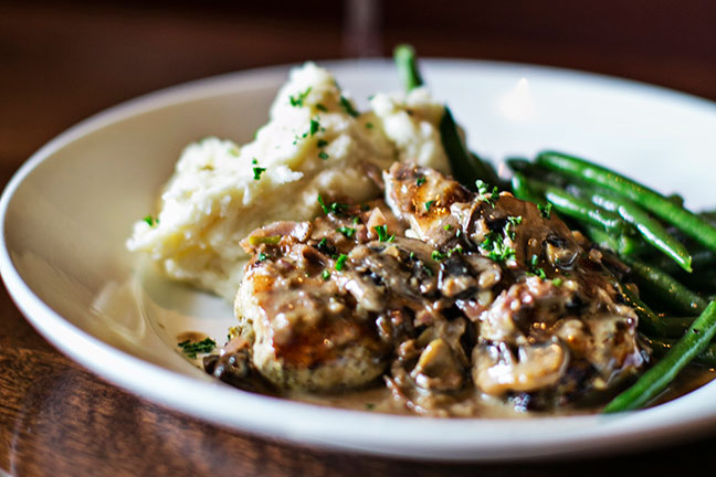 Village Tavern | Charlotte, NC | Charlotte Restaurants | Charlotte Dining